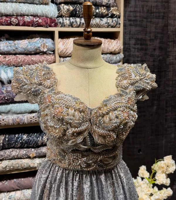 BLOUZA BONNET SUR COMMAND && gris argenté 