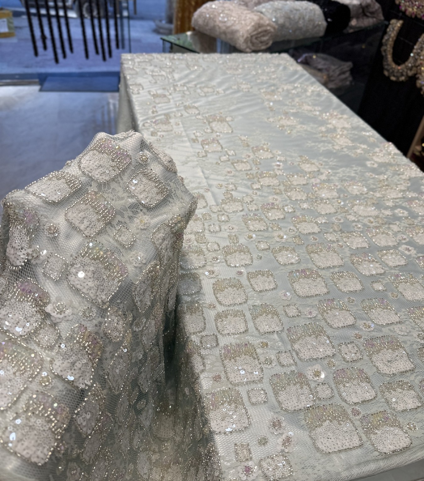 Coupon 3 Metre DENTELLE VERT DEAU